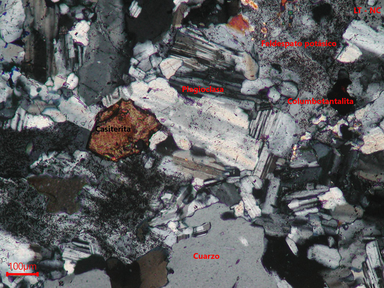 Mina de Penouta - muestra de mano 01 - mineralización 02